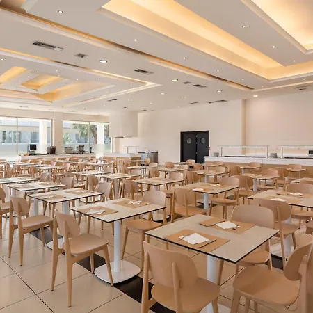 Bay Village アファンドウ