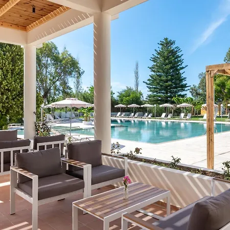 Ξενοδοχείο Bay Village