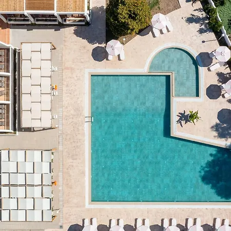 Bay Village Αφάντου