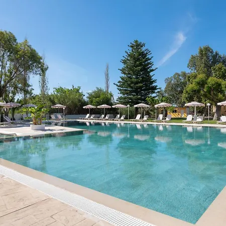 Hotel Bay Village 4*